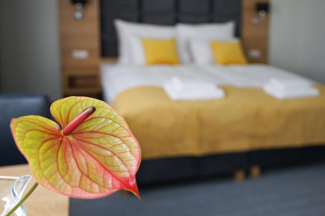 Factory Resort Wellness & Spa كولوبرزيغ المظهر الخارجي الصورة