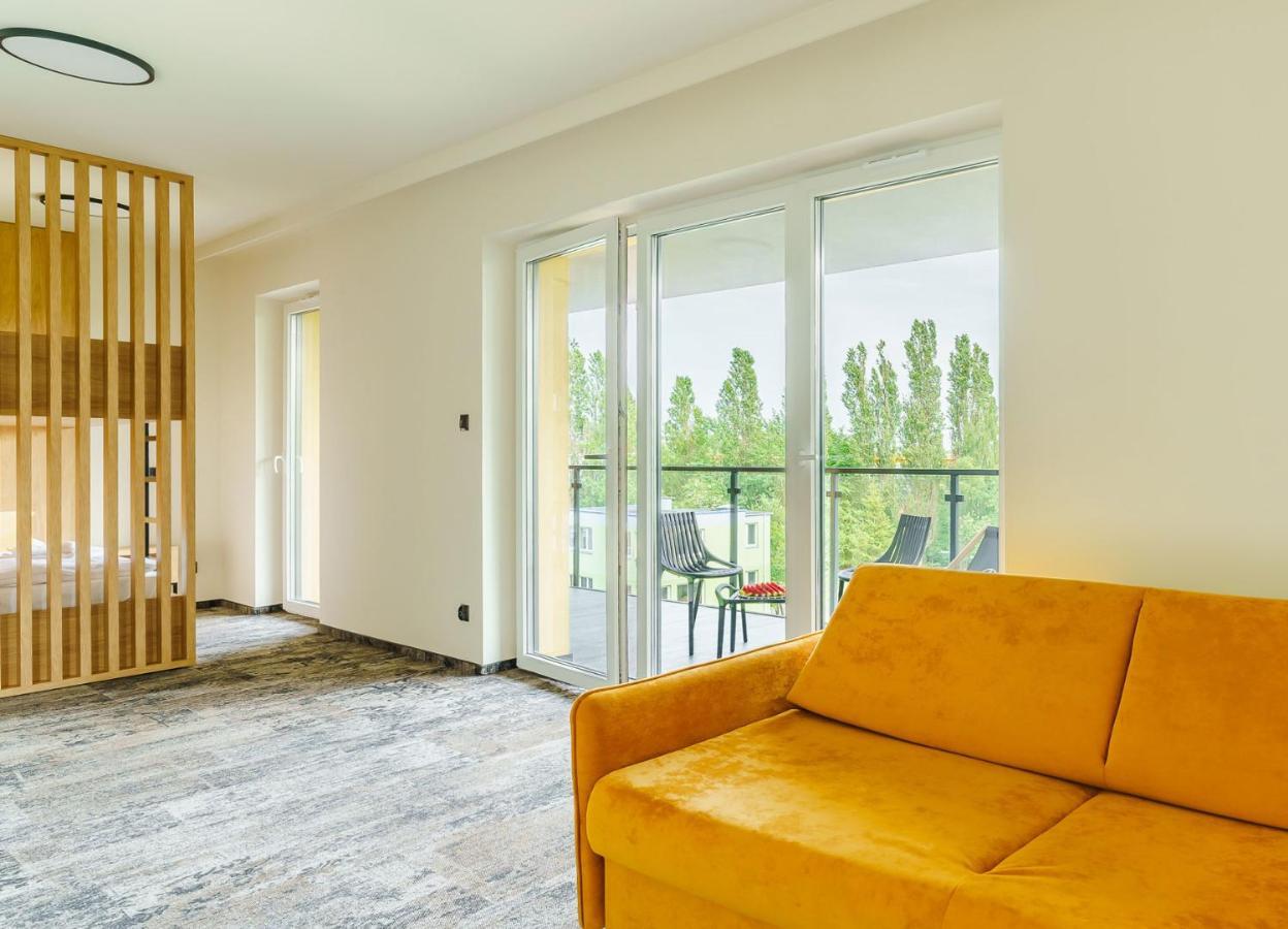 Factory Resort Wellness & Spa كولوبرزيغ المظهر الخارجي الصورة