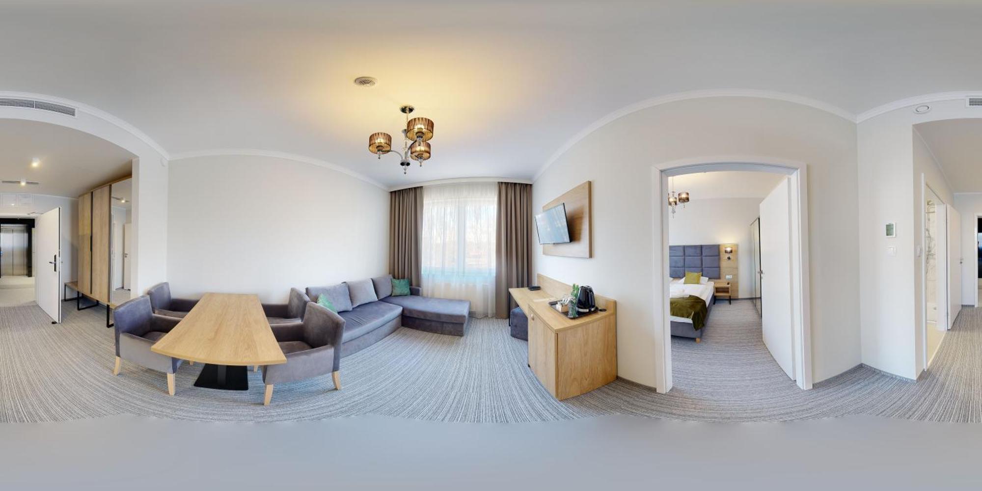 Factory Resort Wellness & Spa كولوبرزيغ المظهر الخارجي الصورة